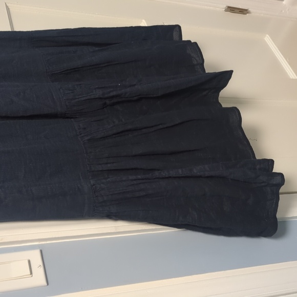 Quince Navy Organic Textured Cotton Smocked V-Neck Midi Dress - Picture 9 of 9